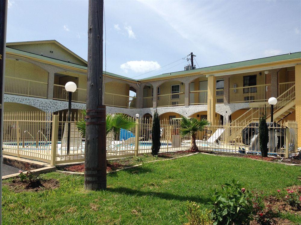 Econo Lodge Austin South Exterior photo