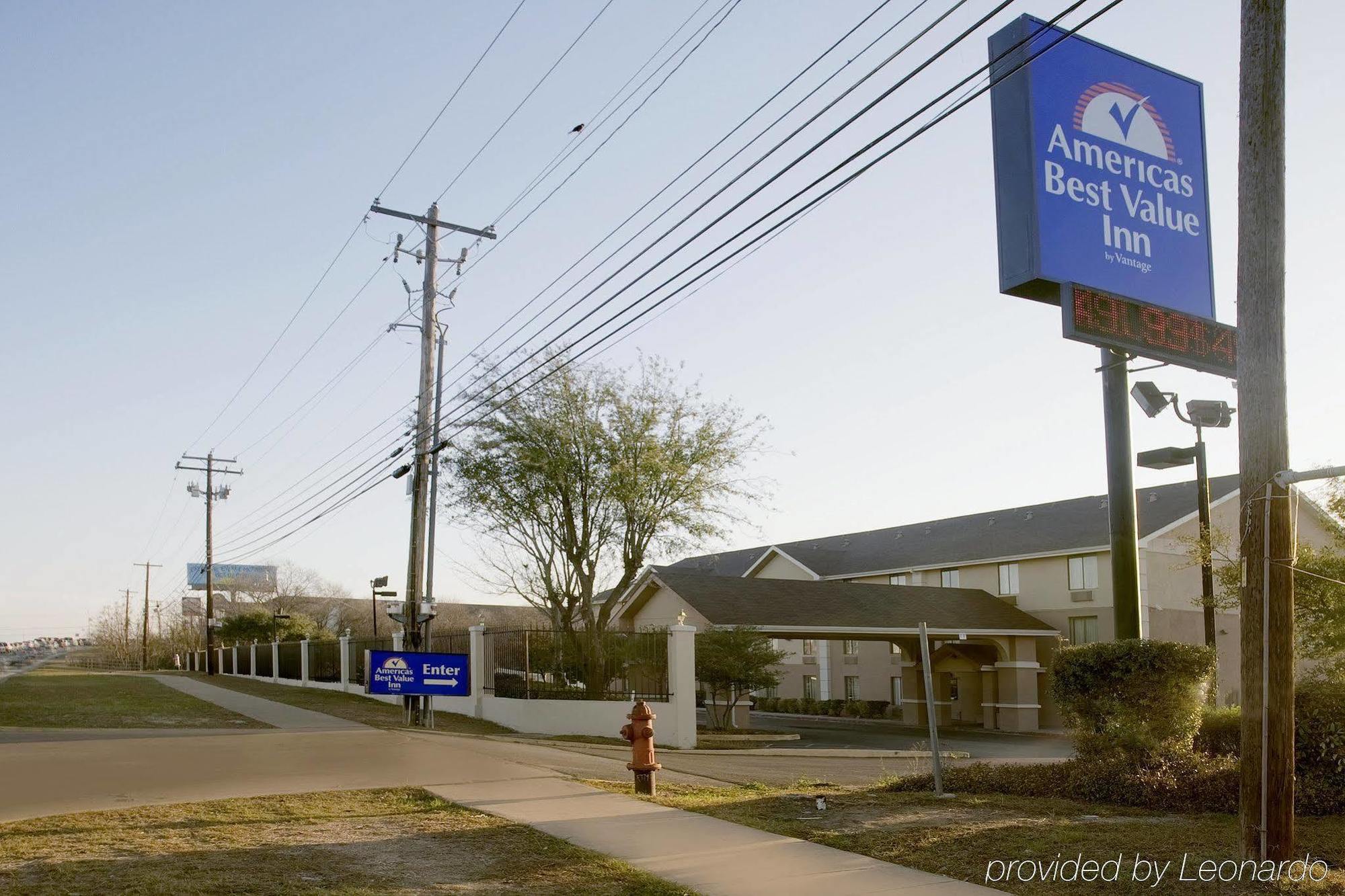 Econo Lodge Austin South Exterior photo